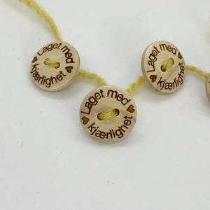 Hovedbilde Laget med kjærlighet knapp 15mm